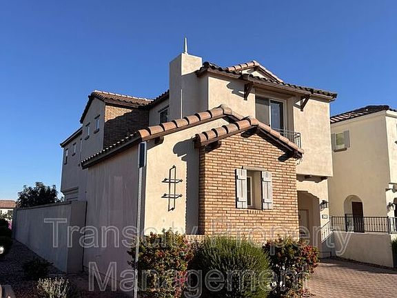 2nd image of 2432 E Lovebird Ln