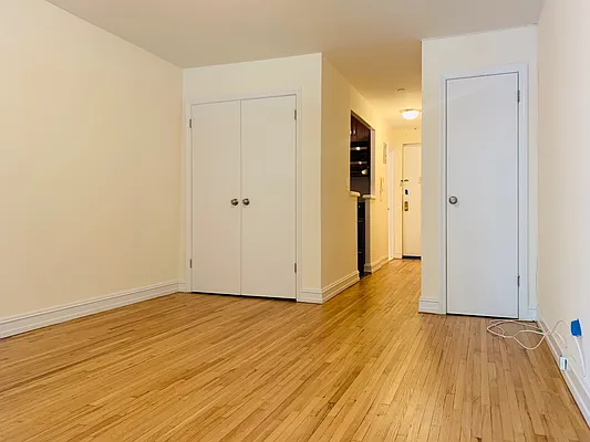 Rented by Corcoran | media 6