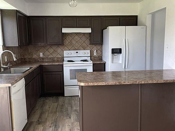 3rd image of 3736 S Desert Air Dr