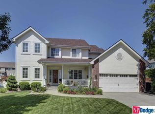 2118 Betsy Ave, Papillion, NE 68133