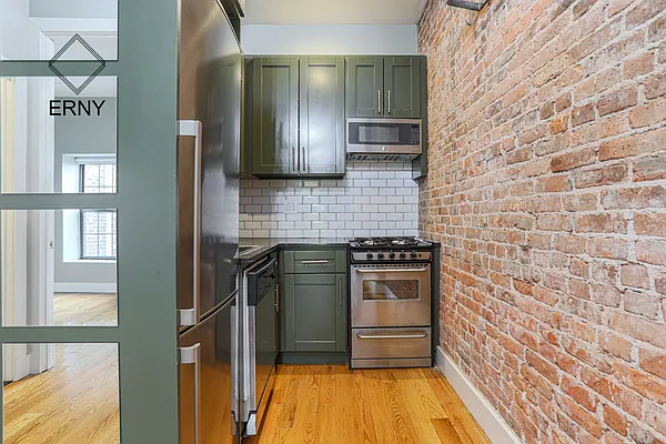 Rented by ERNY LLC | media 5