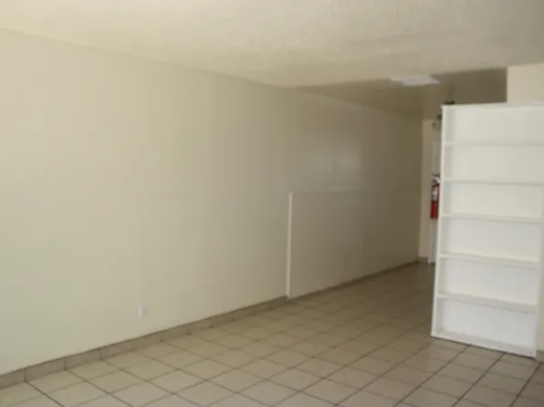 2 Bedroom Units with Private Backyard, 3433 Eastern Ave SE APT 4, Albuquerque, NM 87106