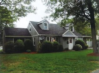 35 Ronald St, Fitchburg, MA 01420