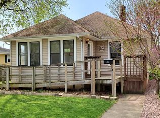 1803 Wilcox St, Crest Hill, IL 60403