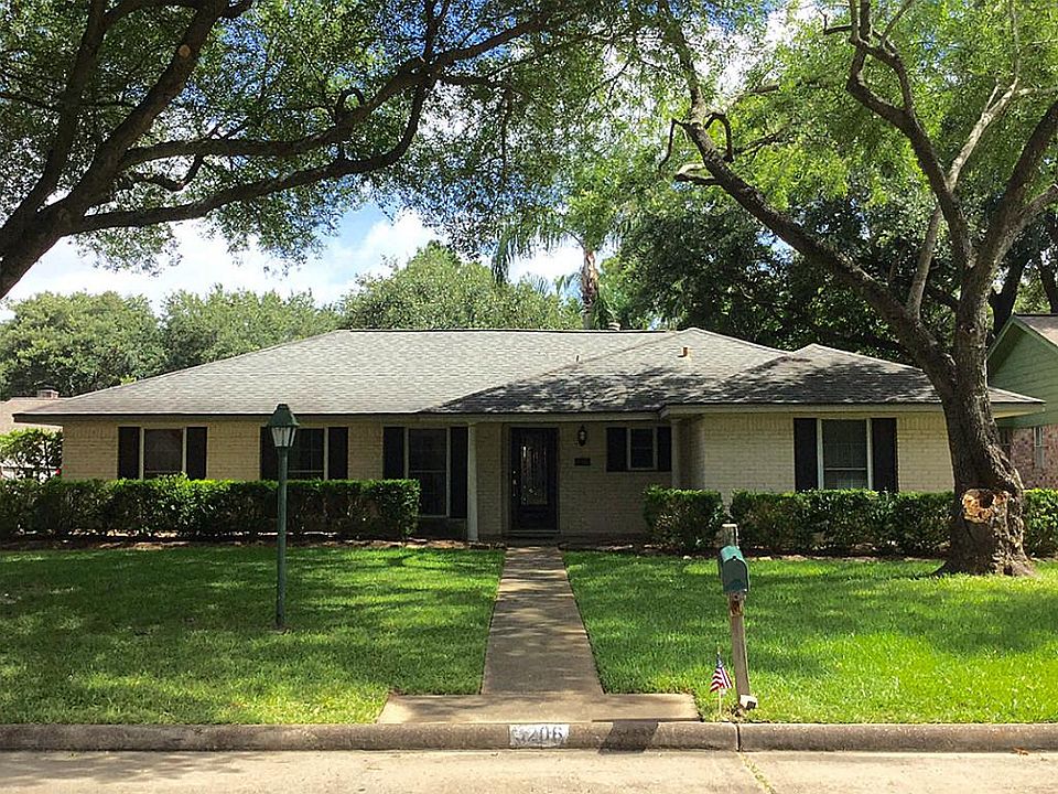 1st image of 3206 Greenridge Dr