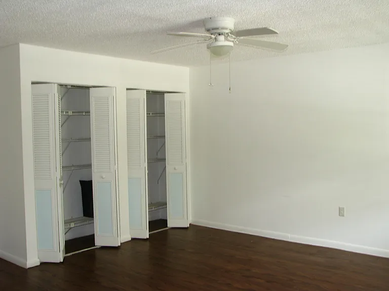 2600 S Kanner Hwy #W8 — Photo 7
