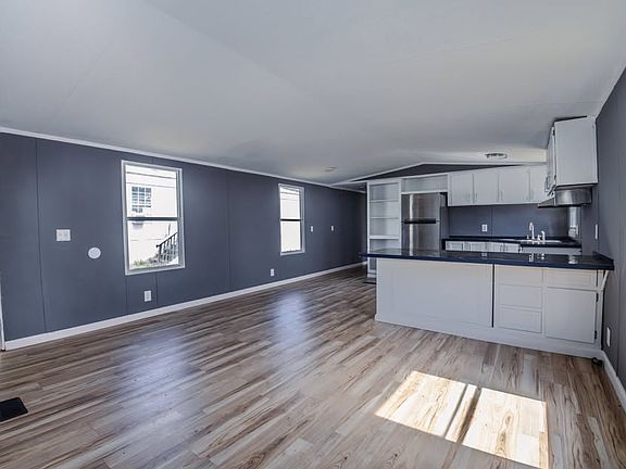 5th image of 300 Randell Dr Lot 27