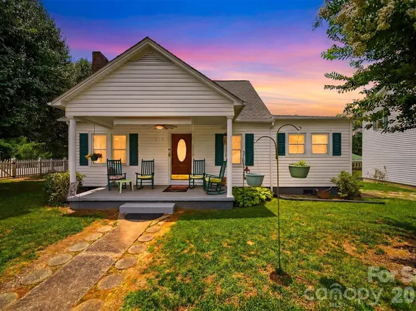 408 Garrou Ave SE, Valdese, NC 28690