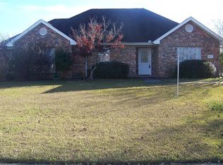 313 Oxford Ct, Lake Charles, LA 70605