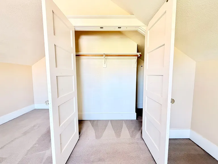 5319 NE 16th Ave — Photo 23