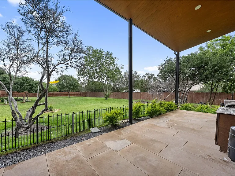 301 Oak Ridge Rd — Photo 22