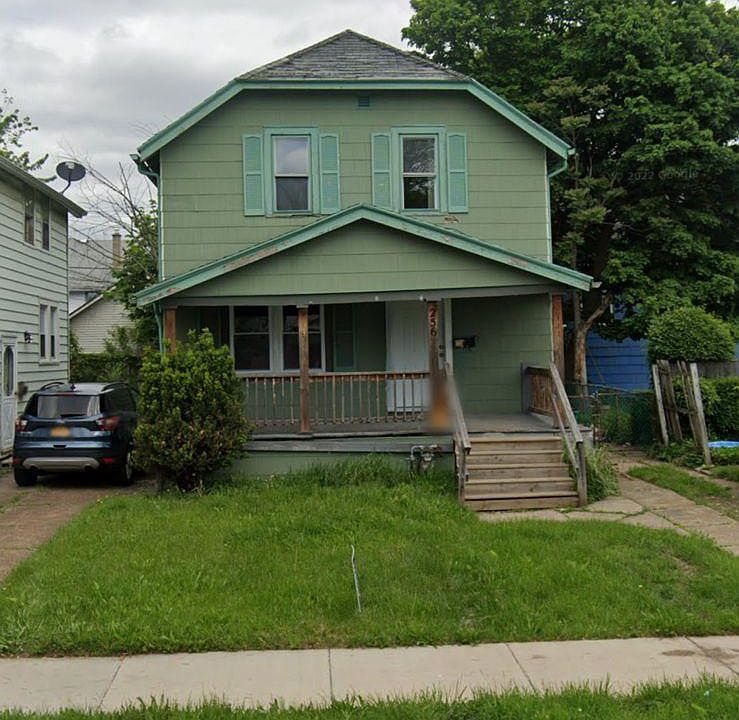 1st image of 256 Shirley Ave