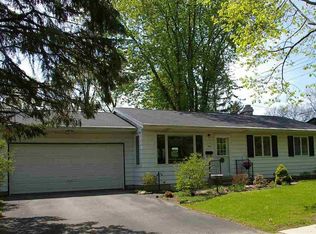 5605 Kroncke Dr, Madison, WI 53711