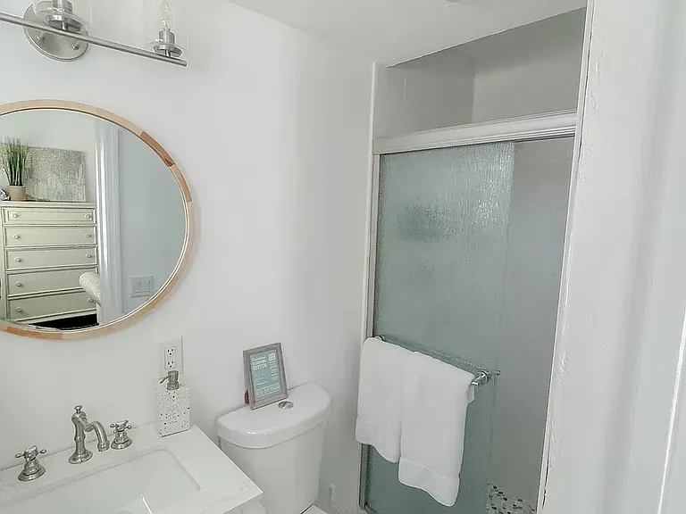 3333 NE 16th Pl — Photo 10