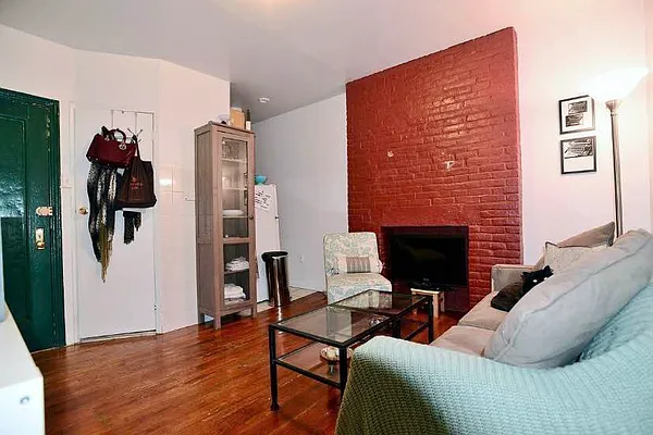 Rented by J Misrahi Realty Corp | media 2