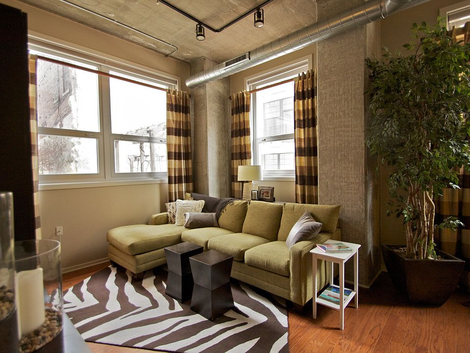 1st image of 113 N Bread St APT 1A