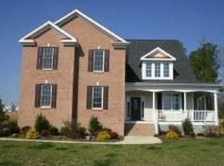 6988 Ogburn Farms Dr, Willow Spring, NC 27592