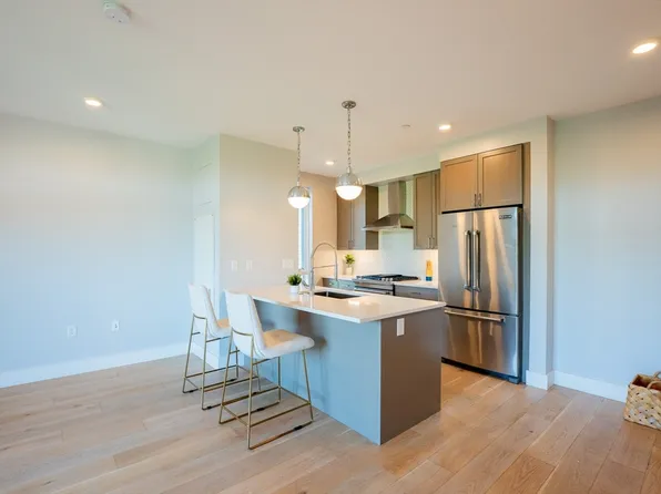 1650 Commonwealth Ave Unit 407, Brighton, MA 02135