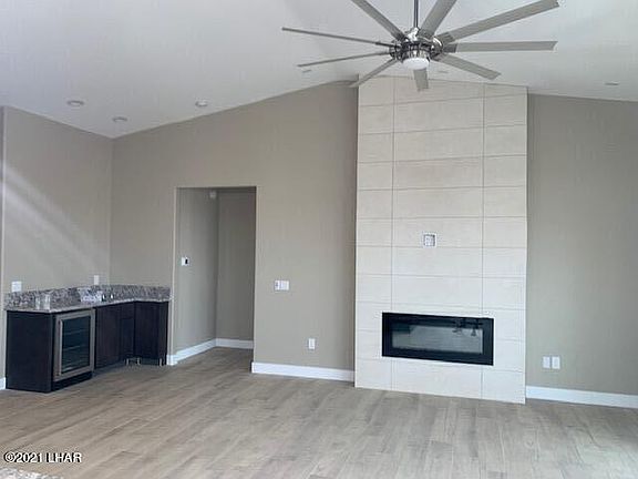 3rd image of 1690 E Sandra Dr