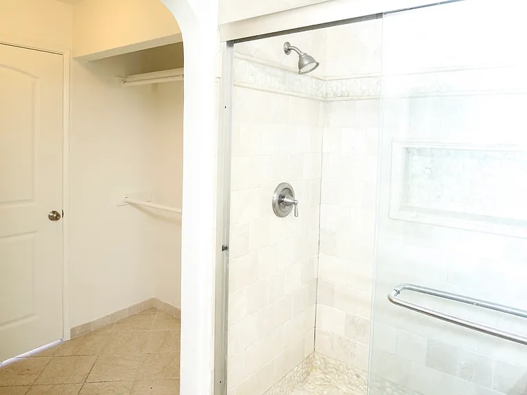 543 Victoria St #O — Photo 27