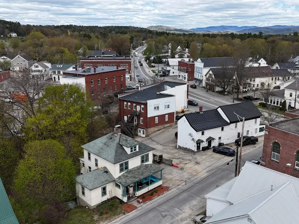11 Barrows Street, Paris, ME 04281