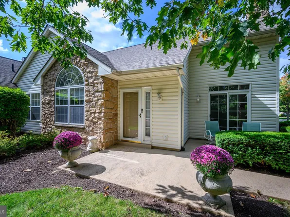 111 Beckett Ct, Souderton, PA 18964