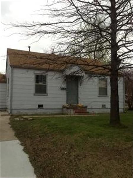 1st image of 453 S 71st Ave E