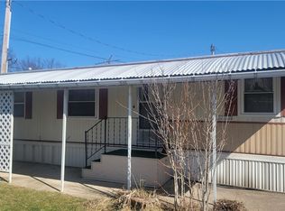 8214 Russell Ln, Cleveland, OH 44144