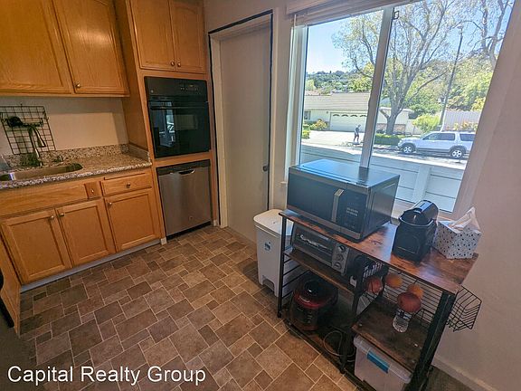 4th image of 2022 Trousdale Dr #11