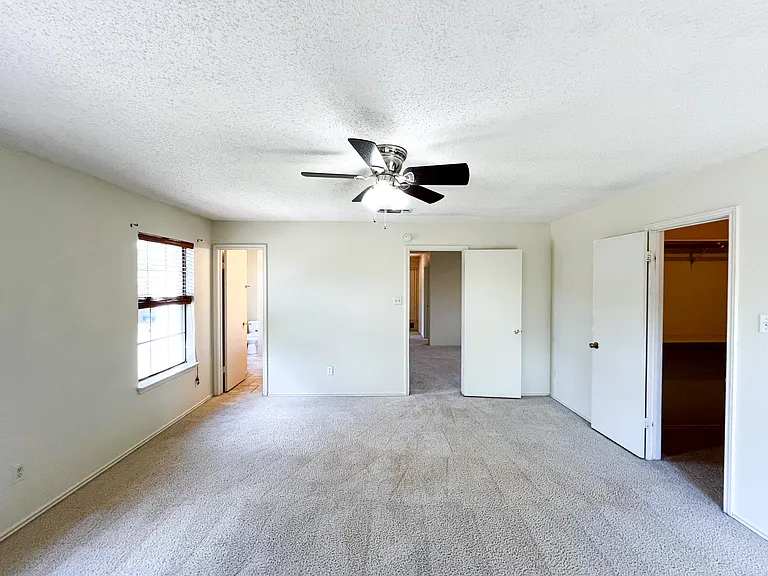 2512 Schulze Dr — Photo 29