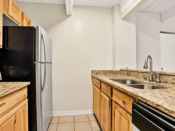 5th image of 1365 Columbine St APT 403