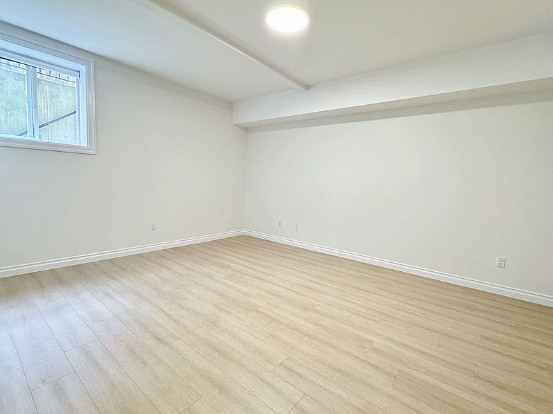 White Rock Apartment for rent - 2 Bedrooms — photo 3