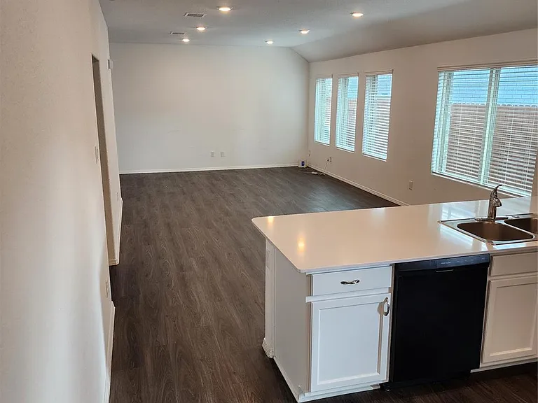 18419 Cobalt Cove Ln — Photo 22