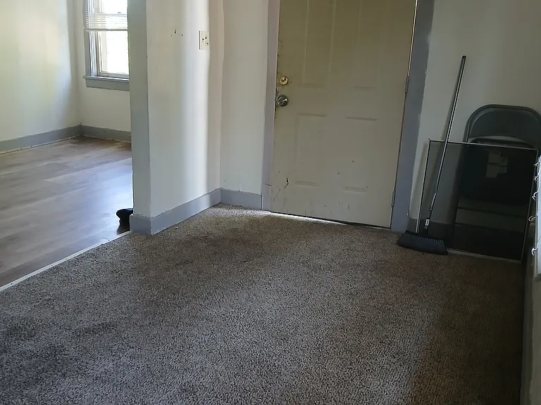 244-246 Reifert St #1 — Photo 13