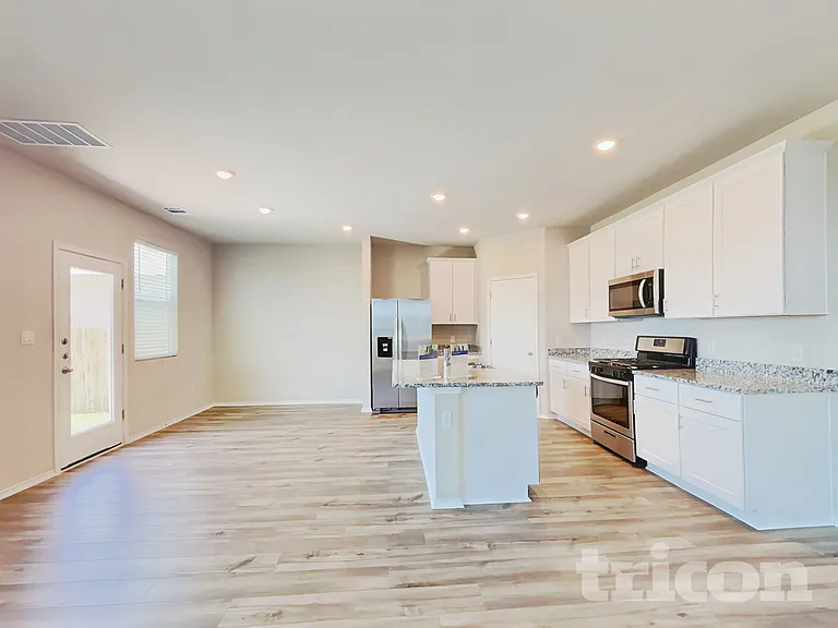 5117 Sidesaddle Dr — Photo 5