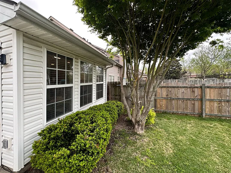 516 Millpond Rd — Photo 15