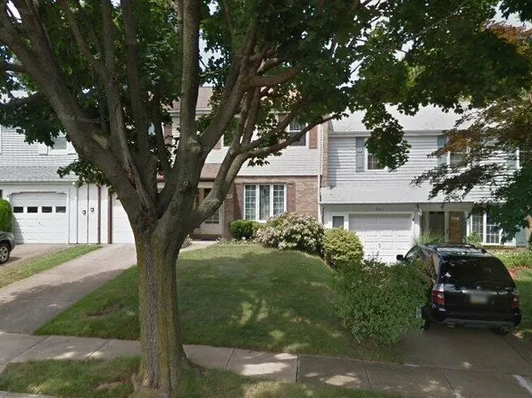 6405 Todd Ct, Bensalem, PA 19020