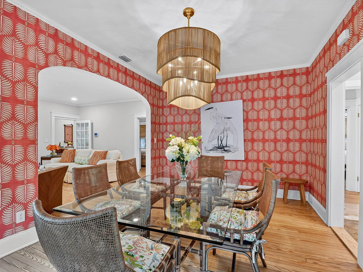 3 bed, 2.0 bath, 1568 sqft, $6,000 — Photo 3