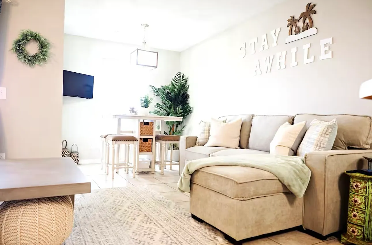 1 bed, 738 sqft, $3,000 — Photo 1
