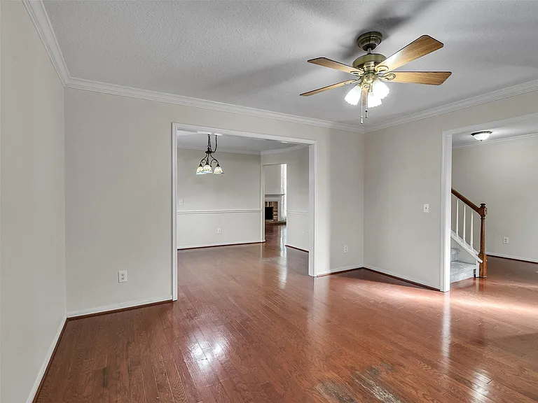 2108 Autumn Cove Dr — Photo 8