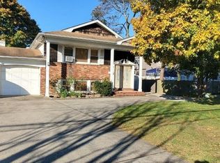 334 Pine St, Freeport, NY 11520