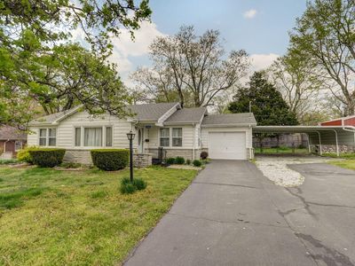 312 S Park Avenue, Aurora, MO, 65605