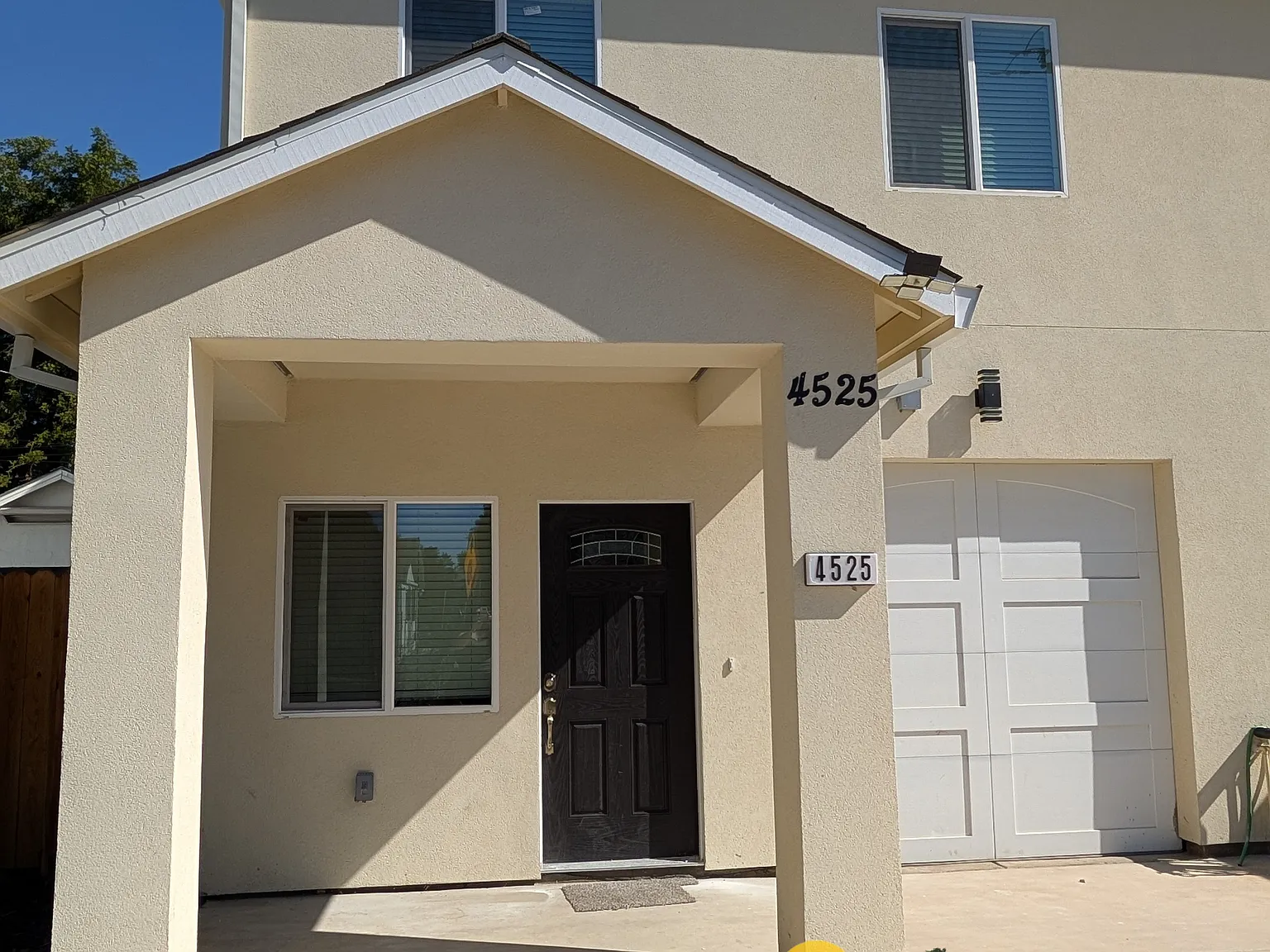 3 bed, 2.5 bath, 1494 sqft, $2,650 — Photo 1