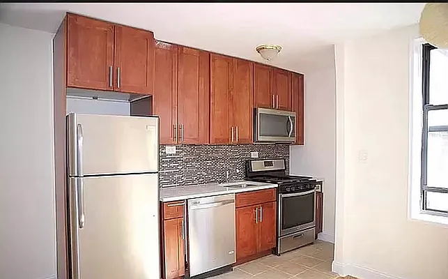 Rented by Queens Apartments Realty LLC | media 2