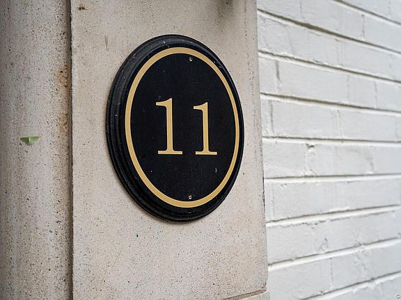 3rd image of 11 W Locke Ln #U5
