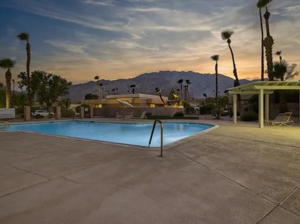 1436 S Sunflower Cir, Palm Springs, CA 92262