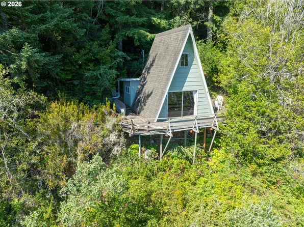4099 S Tenmile Lake, Lakeside, OR 97449
