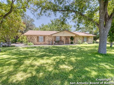537 TIDWELL, Uvalde, TX, 78801