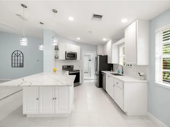 28096 Boccaccio WAY, BONITA SPRINGS, FL 34135