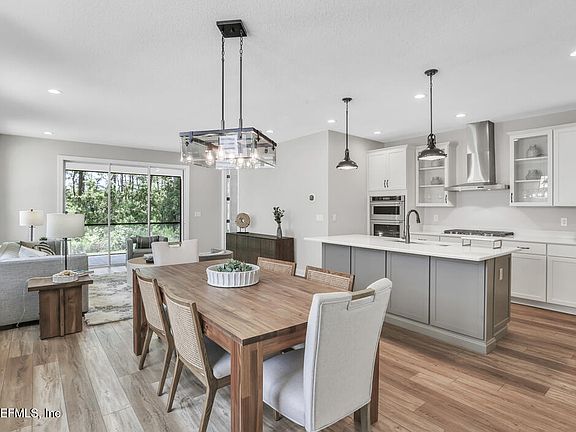 4th image of 15 MULBERRY Road